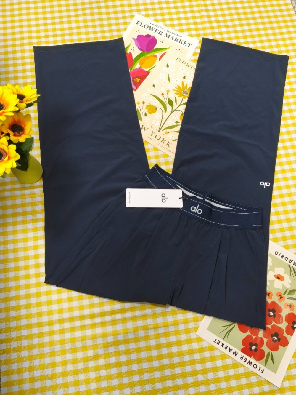 Alo Yoga Loose Navy Blue Straight Leg Trouser (Regular) 30" Inseam🚀Fast Ship🥳 - Picture 2 of 8